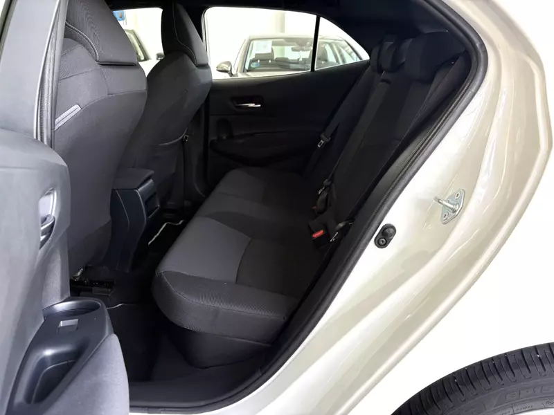 Toyota Corolla 1.8 125H Active E-CVT 122cv Hybrid 122 CV Automático